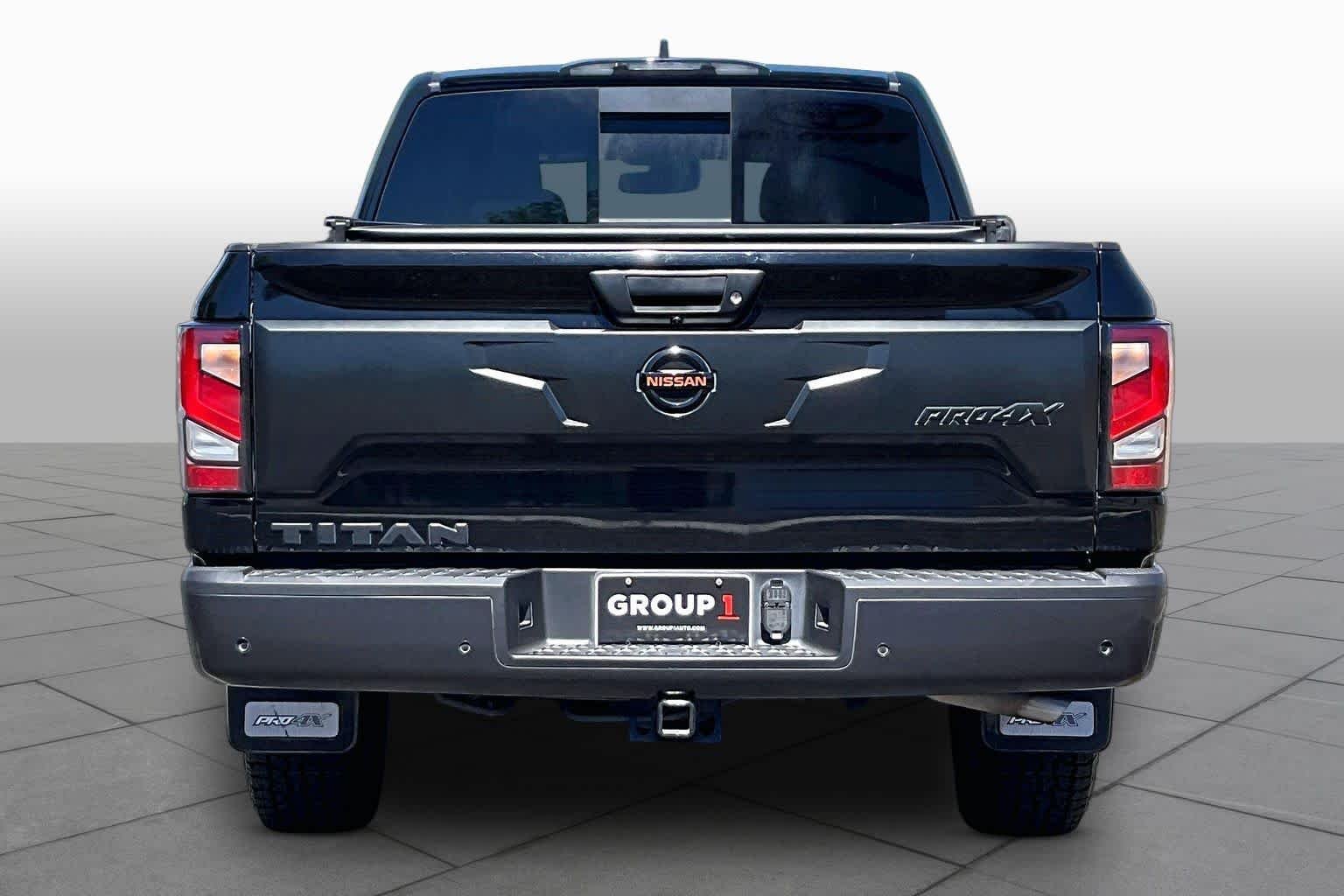 Used 2022 Super Black Nissan PRO-4X image 5