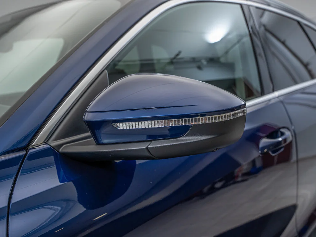 Used 2025 Navarra Blue Metallic Audi 2.0T Premium Plus image 17
