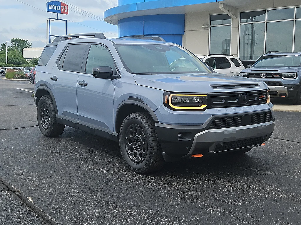 New 2026 Sonic Gray Pearl Honda TrailSport Blackout image 19