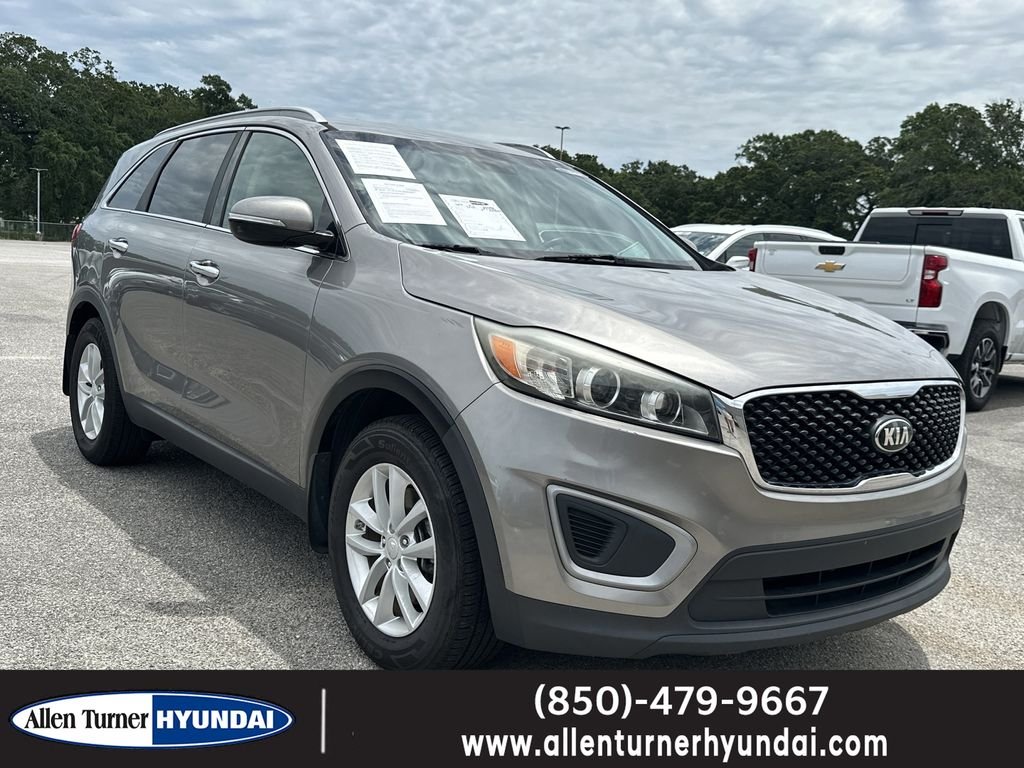 2017 Kia Sorento LX AT's photo