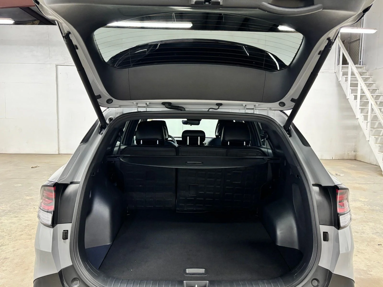 Used 2024 Gray Kia X-Pro Prestige image 24