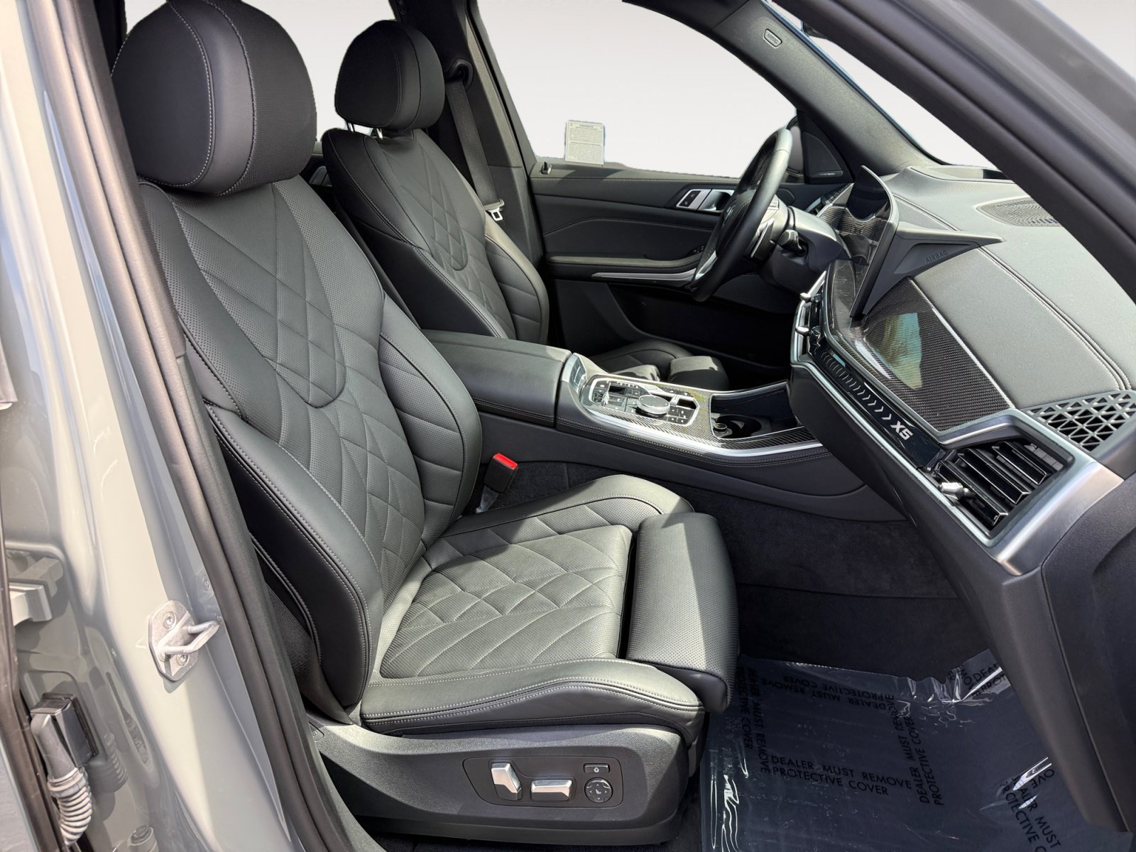 Used 2025 Gray BMW xDrive40i image 19