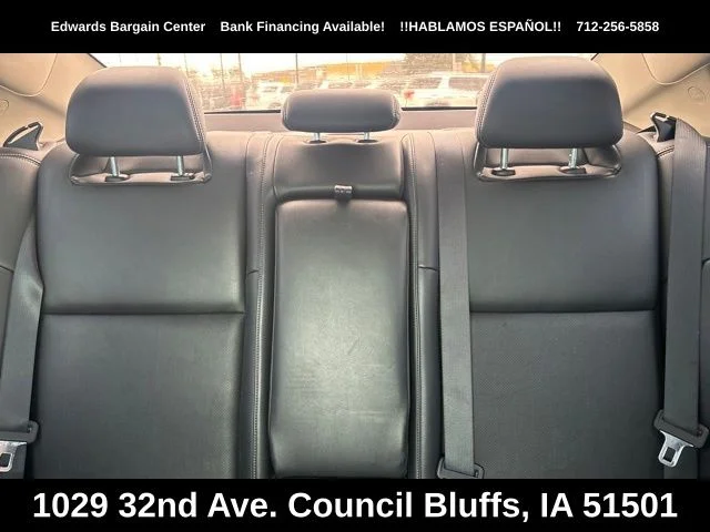 Used 2017 Red Nissan 3.5 SV image 21