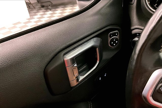 Used 2021 Black Clearcoat Jeep High Altitude image 39