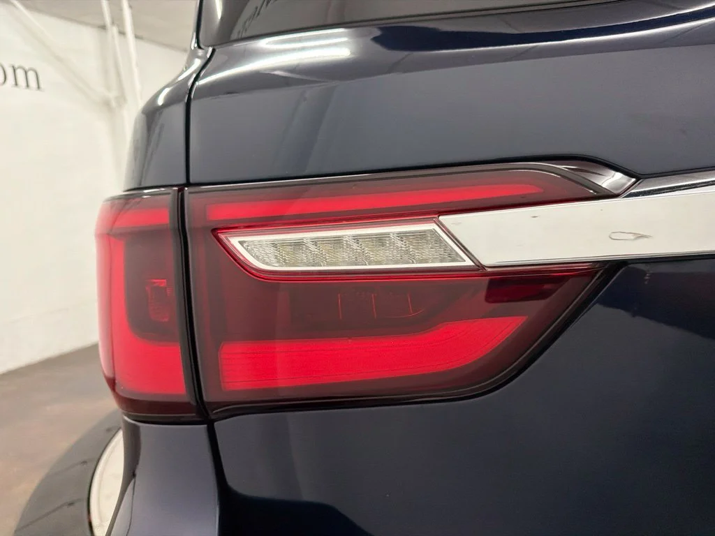 Used 2021 Blue INFINITI Sensory image 12