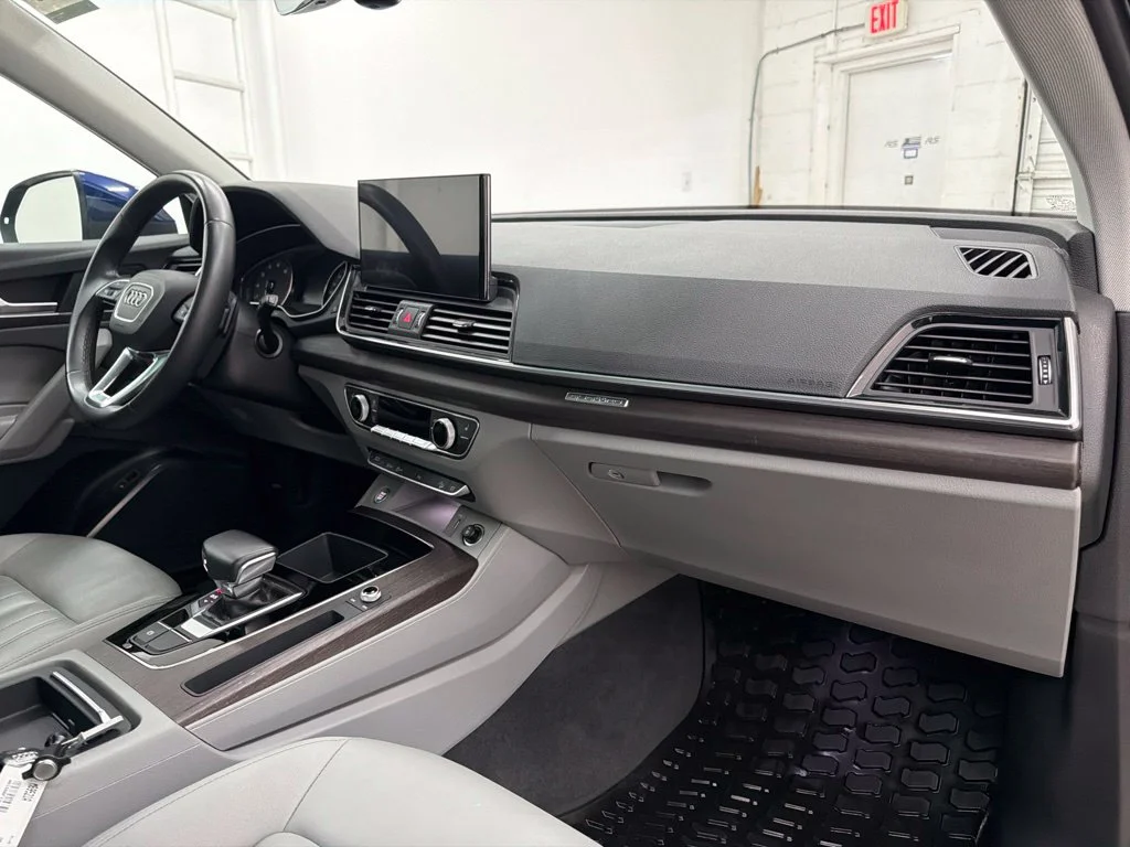 Used 2022 Blue Audi 45 S line Premium image 29
