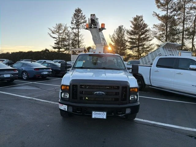 Used 2008 White Ford  image 2