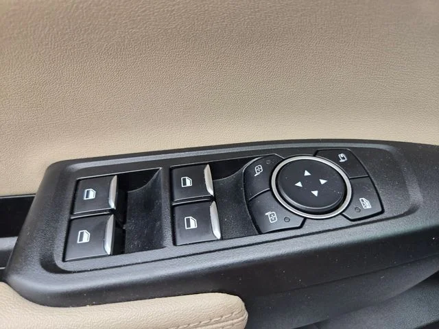 Used 2024 White Ford Lariat image 37