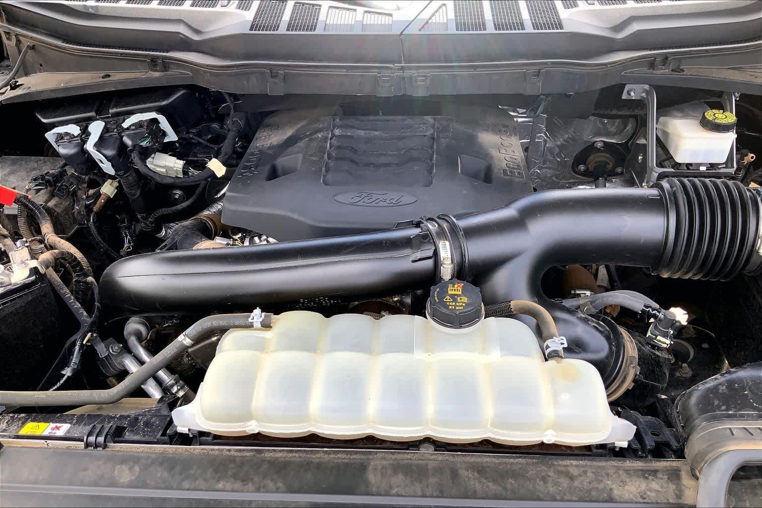 Used 2023 Carbonized Gray Metallic Ford LARIAT image 34