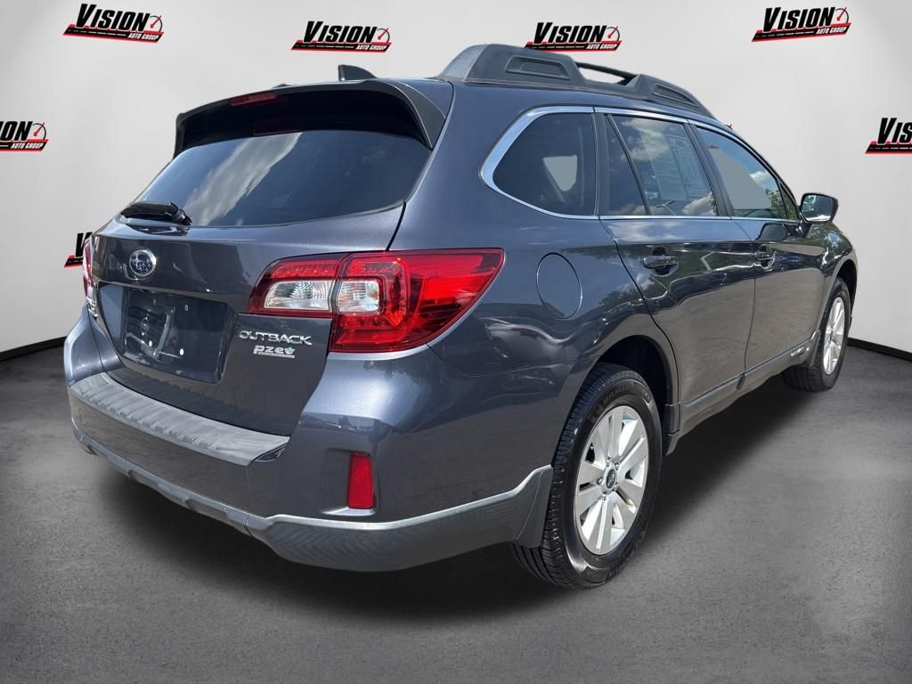 Used 2017 Gray Subaru 2.5i Premium image 5