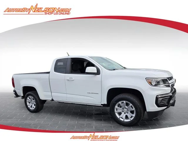 Used 2022 White Chevrolet LT image 1