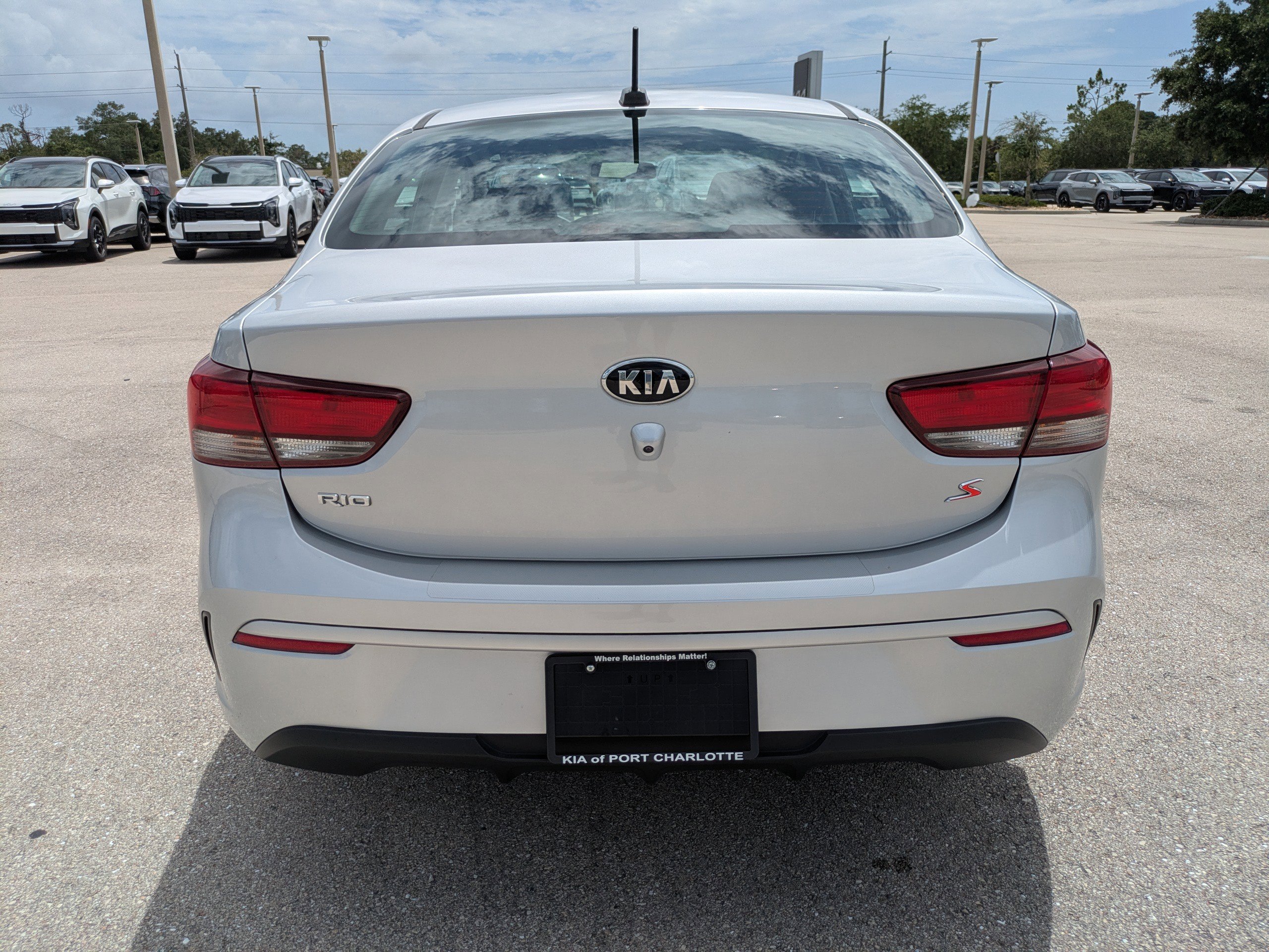 Certified Used 2021 Silky Silver Kia S image 5