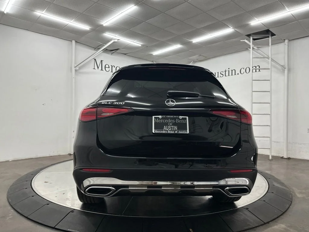New 2026 Black Mercedes-Benz GLC 300 image 6