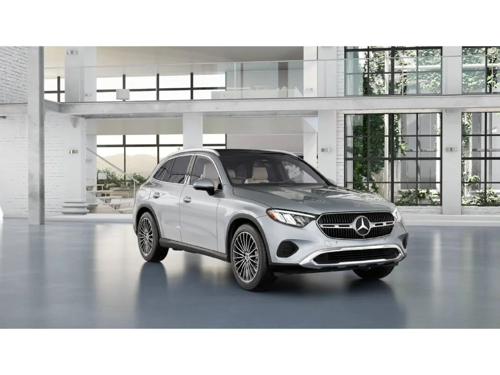 New 2027 Silver Mercedes-Benz GLC 300 image 10