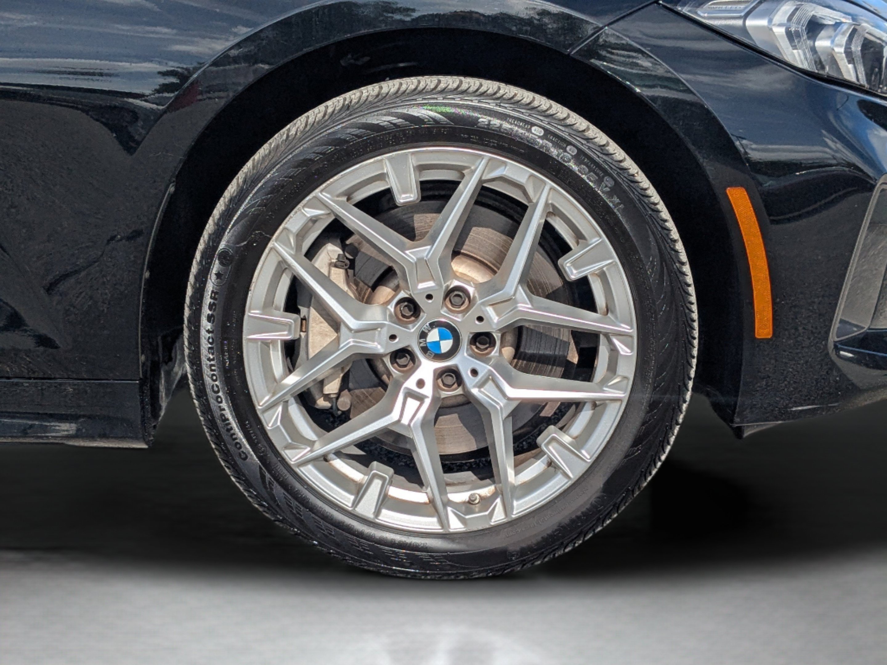 2025 BMW 3 Series 330i - Photo 11