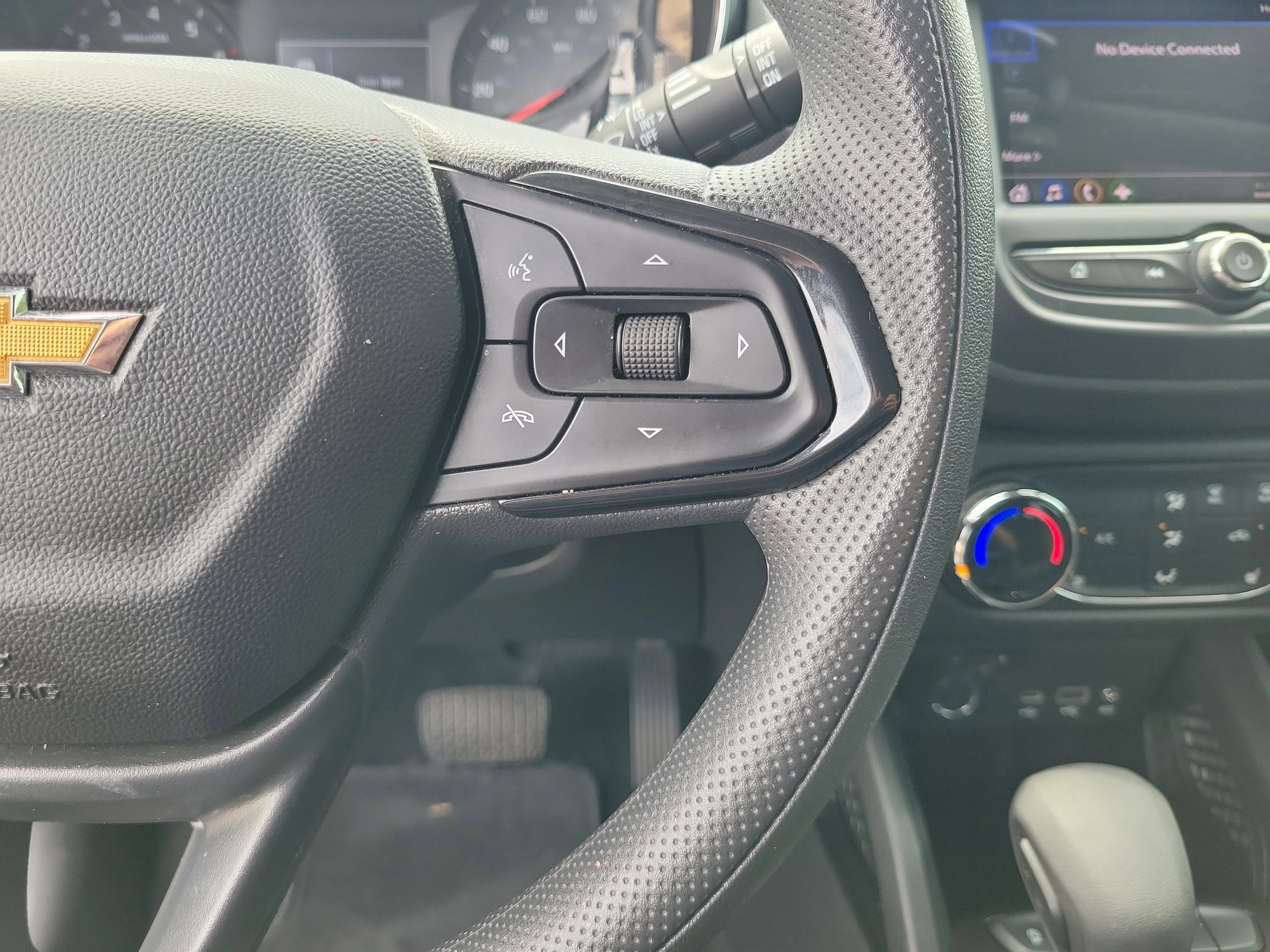 Used 2023 Summit White Chevrolet LT image 31
