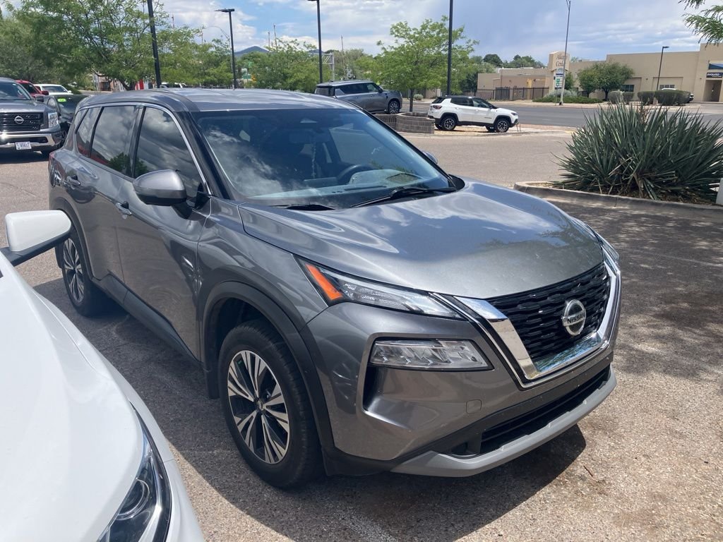 Used 2021 Gray Nissan SV image 1