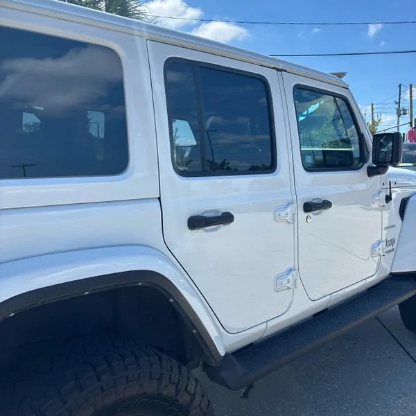 Used 2021 White Jeep Unlimited Sahara image 7