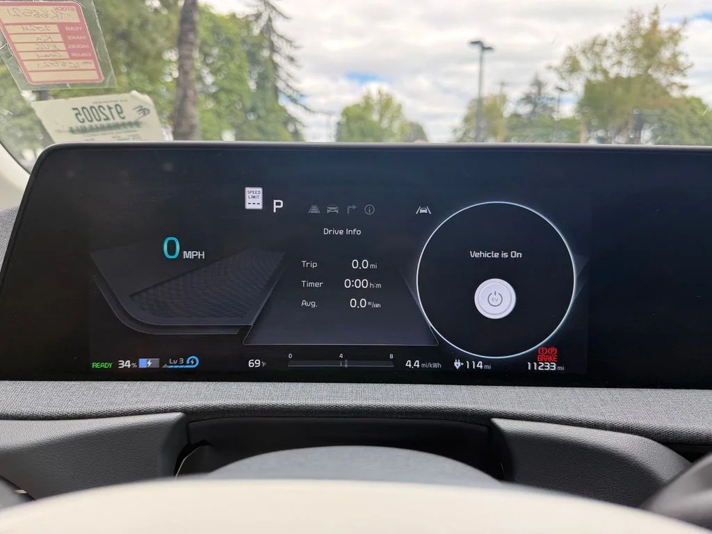 Certified Used 2024 Aurora Black Pearl Kia Wind image 19