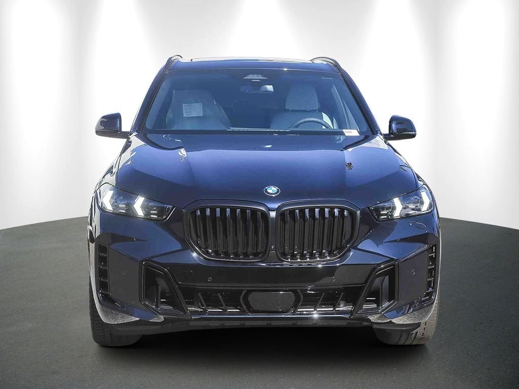 Used 2026 Carbon Black Metallic BMW sDrive40i image 2