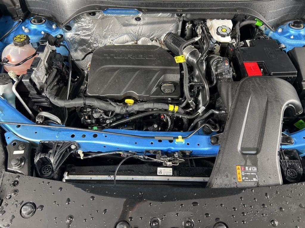 Used 2025 Marina Blue Chevrolet ACTIV image 13