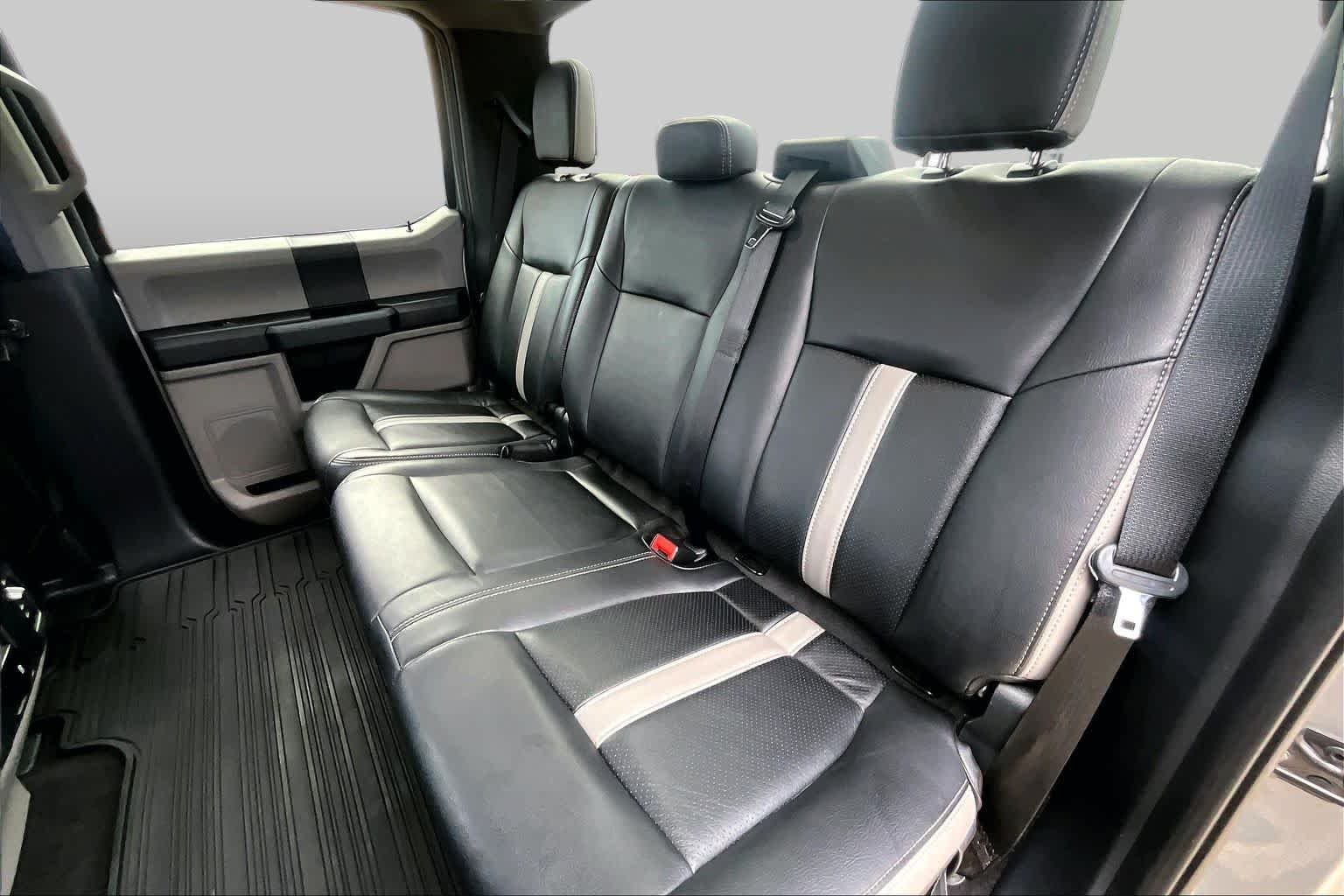 Used 2020 Iconic Silver Metallic Ford XL image 20