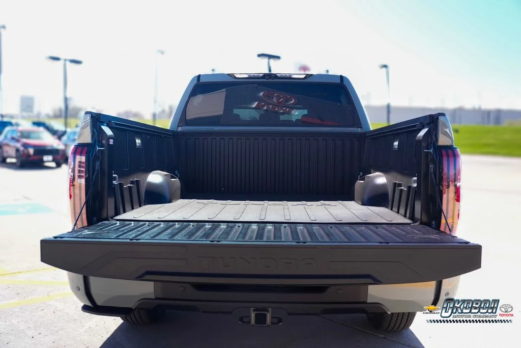 2026 Toyota Tundra Platinum - Photo 18