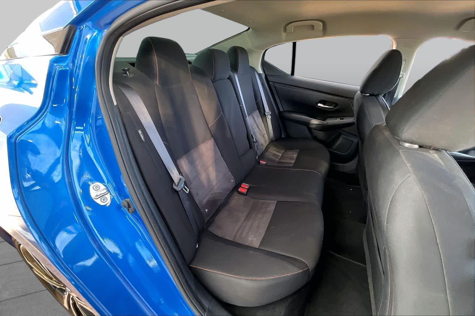 Used 2023 Electric Blue Metallic Nissan SR image 17