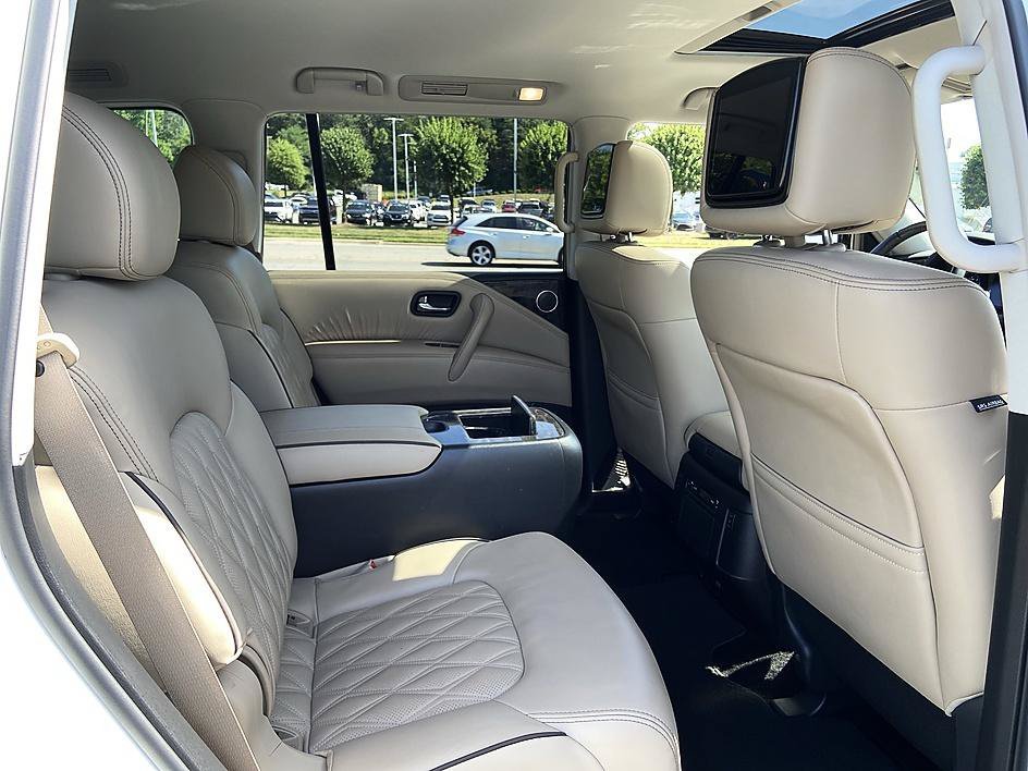 Certified Used 2023 Aspen White Tricoat Nissan Platinum image 19