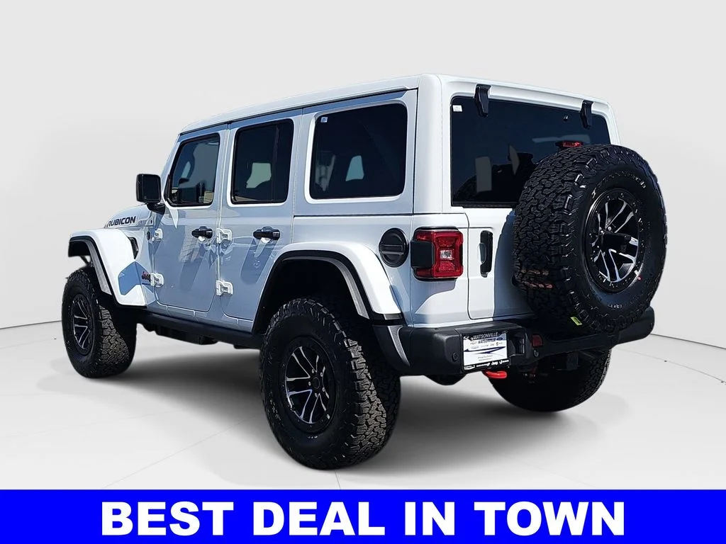 New 2026 Bright White Clear-Coat Exterior Paint Jeep Rubicon X image 5