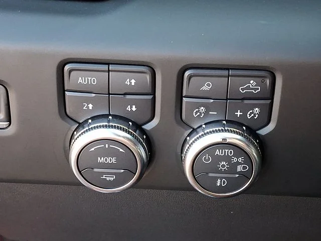 Used 2022 Red GMC AT4 image 26