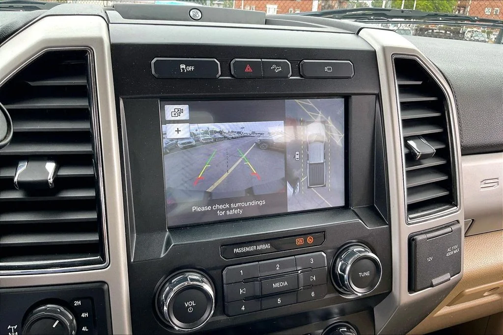 Used 2019 Ruby Red Metallic Ford Lariat image 20