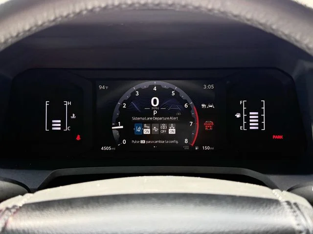 Used 2025 White Toyota SR5 image 21