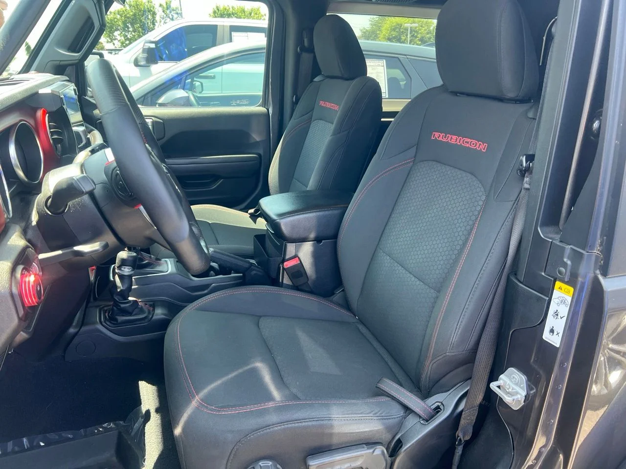 Used 2019 Gray Jeep Rubicon image 13