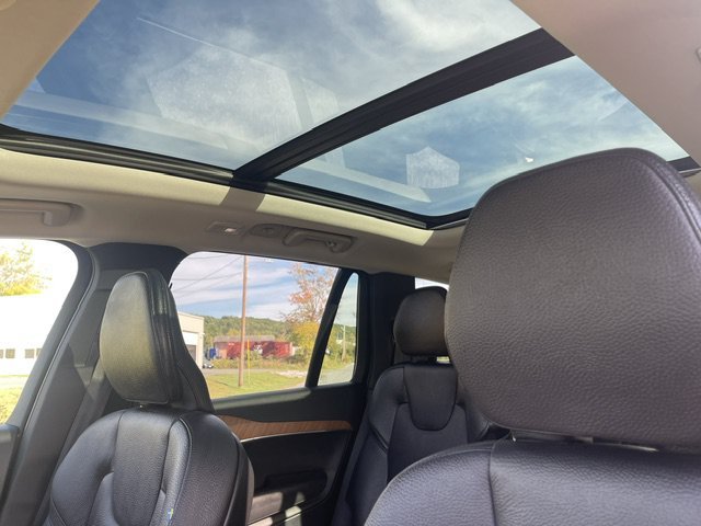 Used 2025 Black Volvo Plus image 21