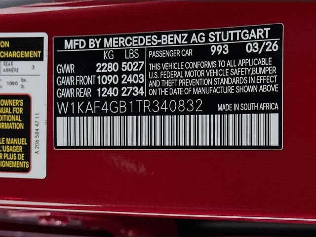 New 2026 MANUFAKTUR Patagonia Red Metallic Mercedes-Benz C 300 image 31