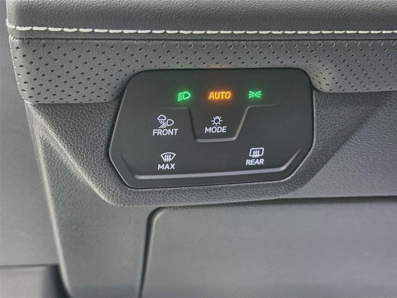 New 2026 opal white pearl Volkswagen 2.0T SE image 10