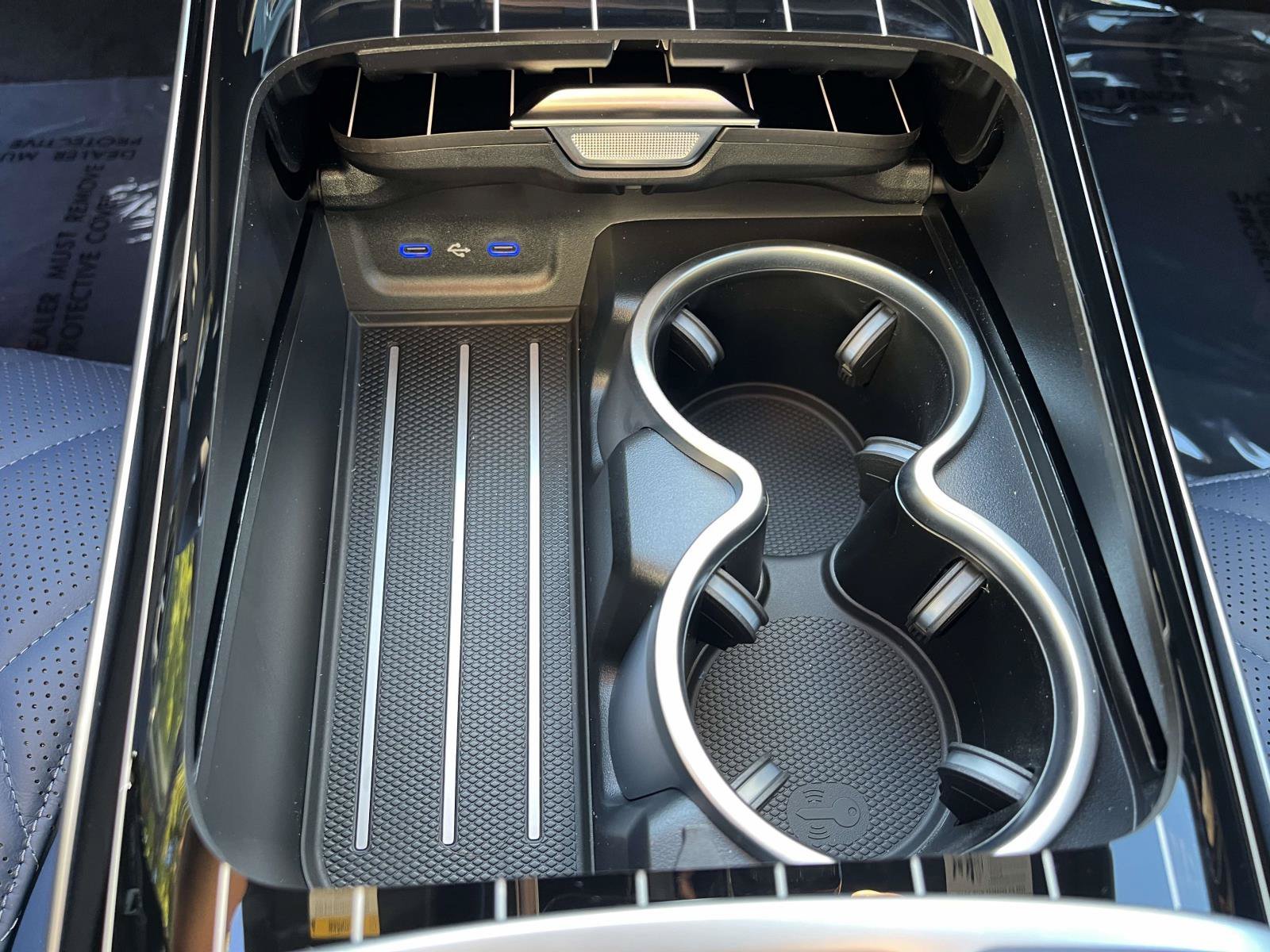 New 2027 MANUFAKTUR Silicon Grey Mercedes-Benz S 580 4MATIC® Sedan image 29