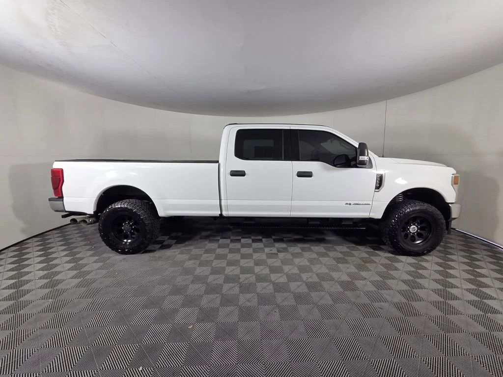 Used 2020 Oxford White Ford XLT image 5