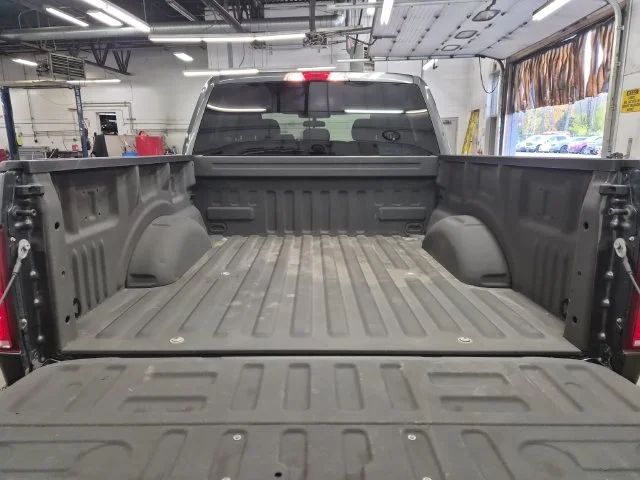 Used 2020 Magnetic Ford XL image 23