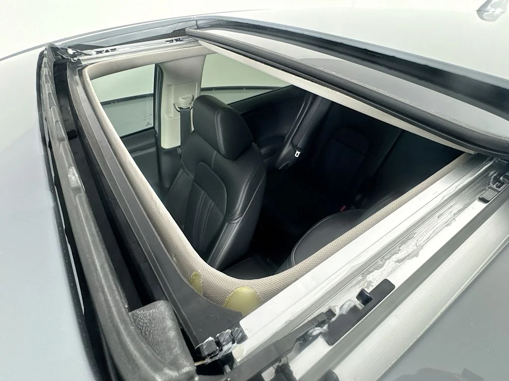 New 2027 Urban Gray Pearl Honda EX-L image 30