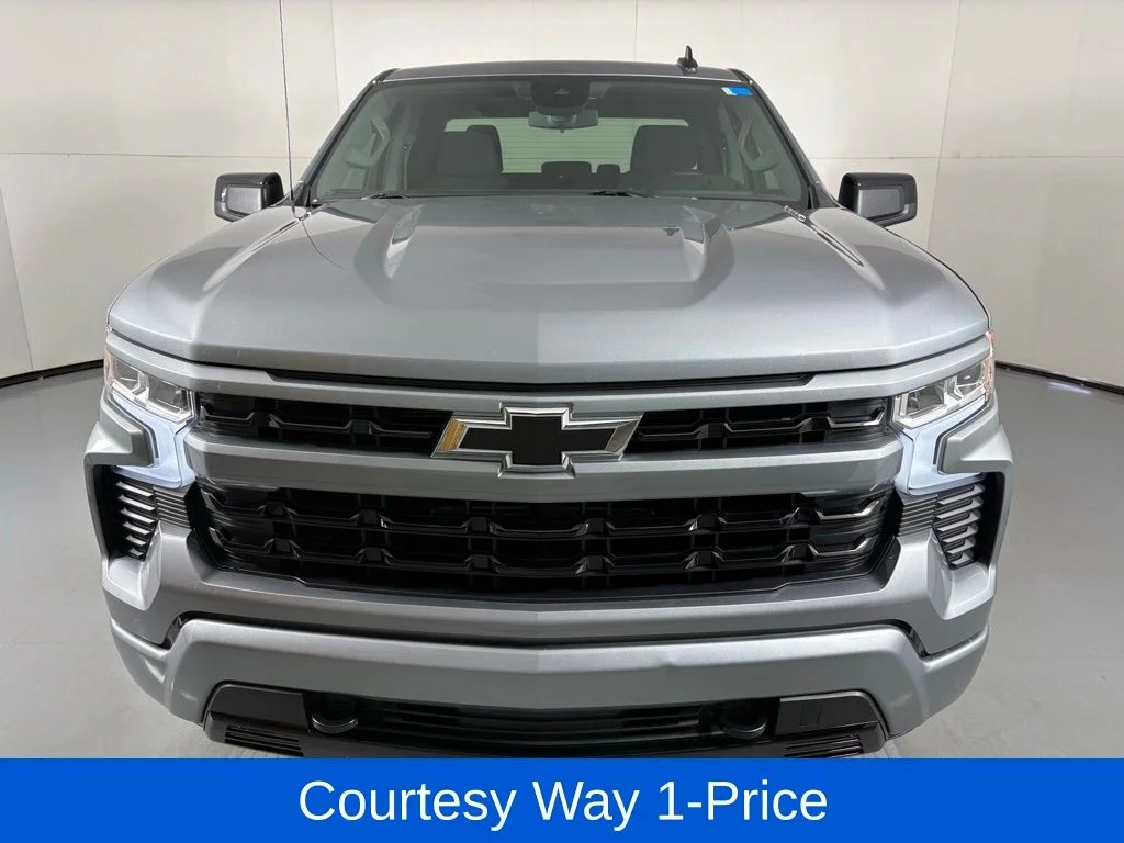 Used 2026 Gray Chevrolet RST image 4