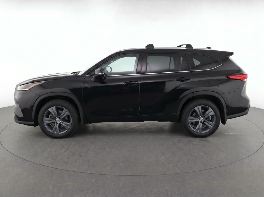 Used 2023 Black Toyota XLE image 24