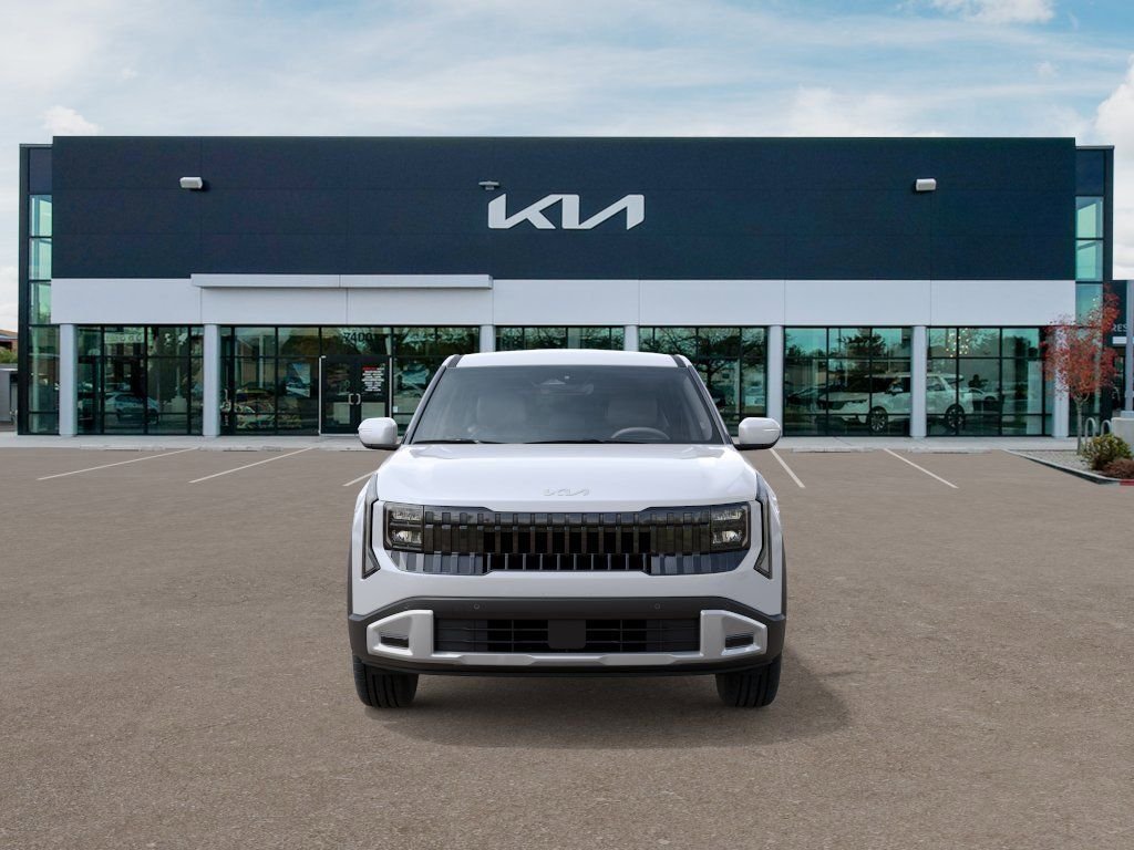 New 2027 White Kia LX image 2
