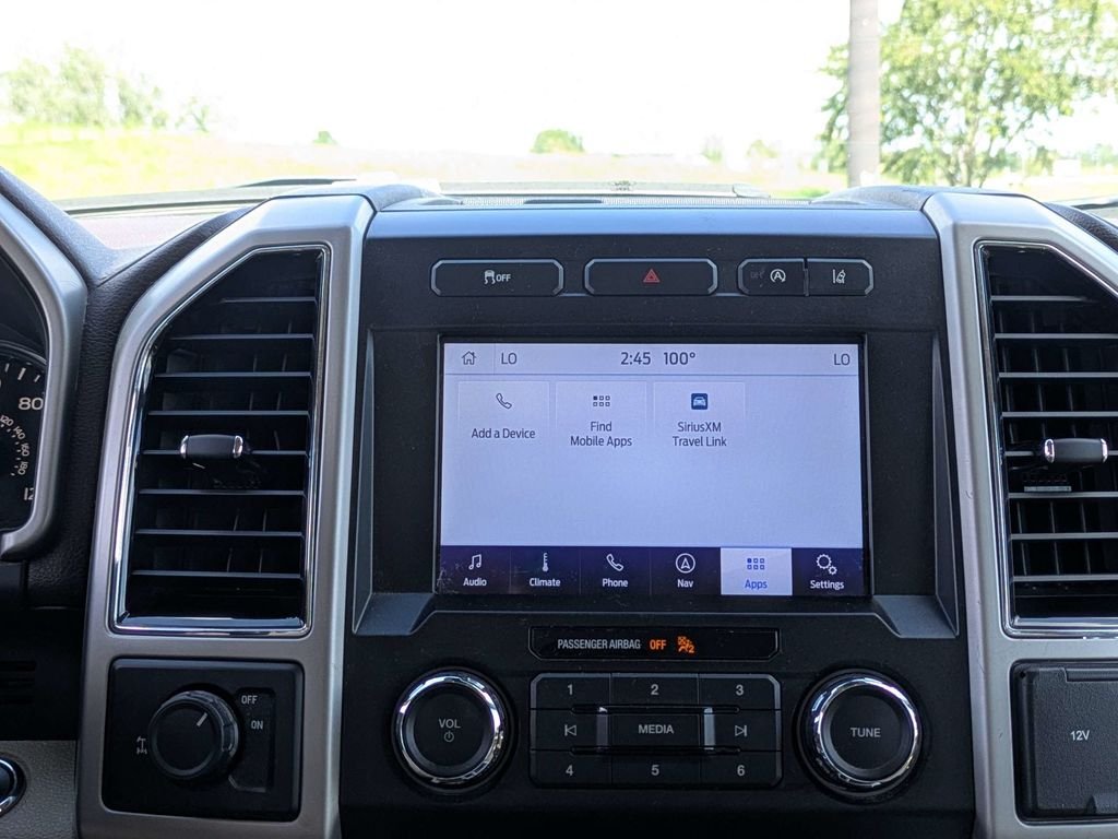 Used 2020 White Ford Lariat image 18