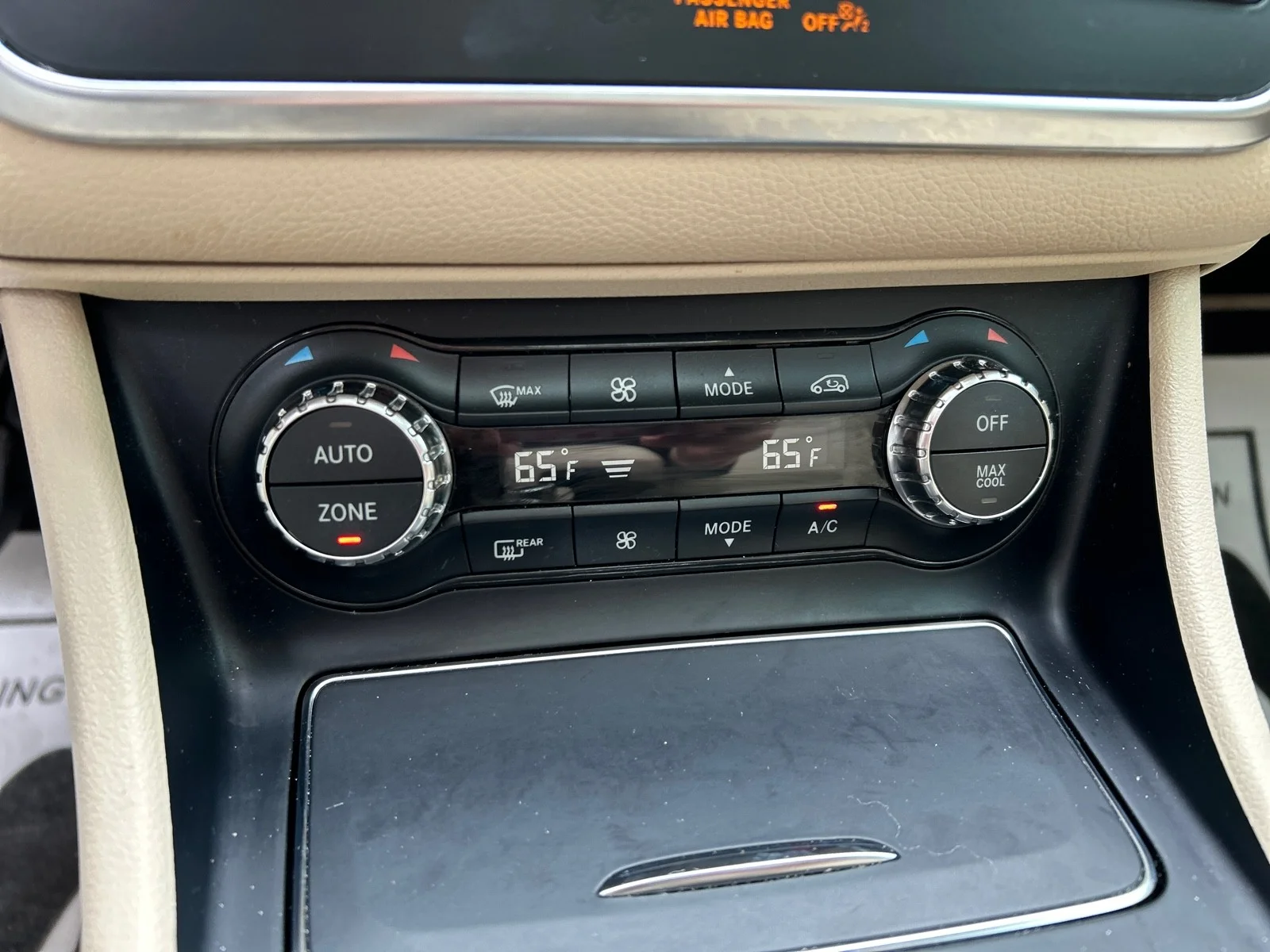 Used 2018 Cosmos Black Metallic Mercedes-Benz GLA 250 image 20