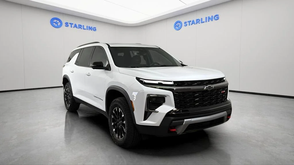 Used 2024 Summit White Chevrolet Z71 image 14