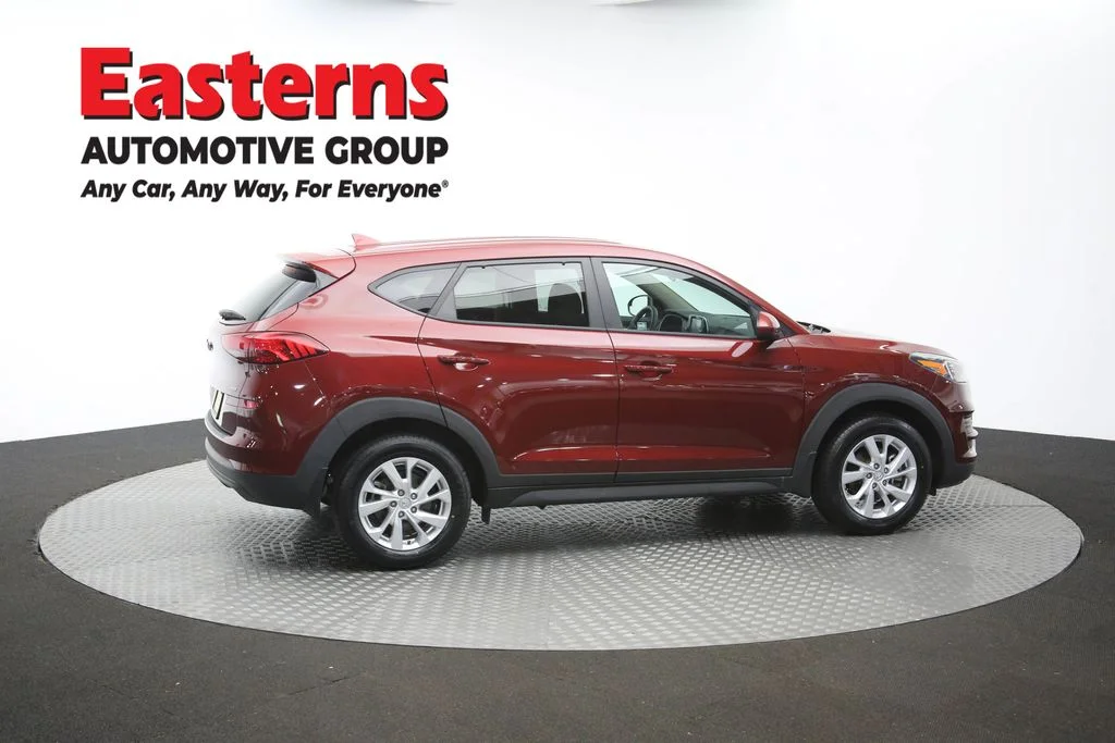 Used 2020 Red Hyundai SE image 43