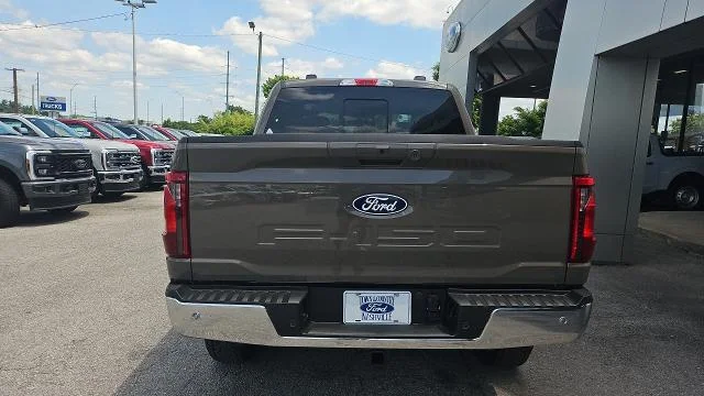 New 2026 Marsh Gray Ford XLT 4WD image 25