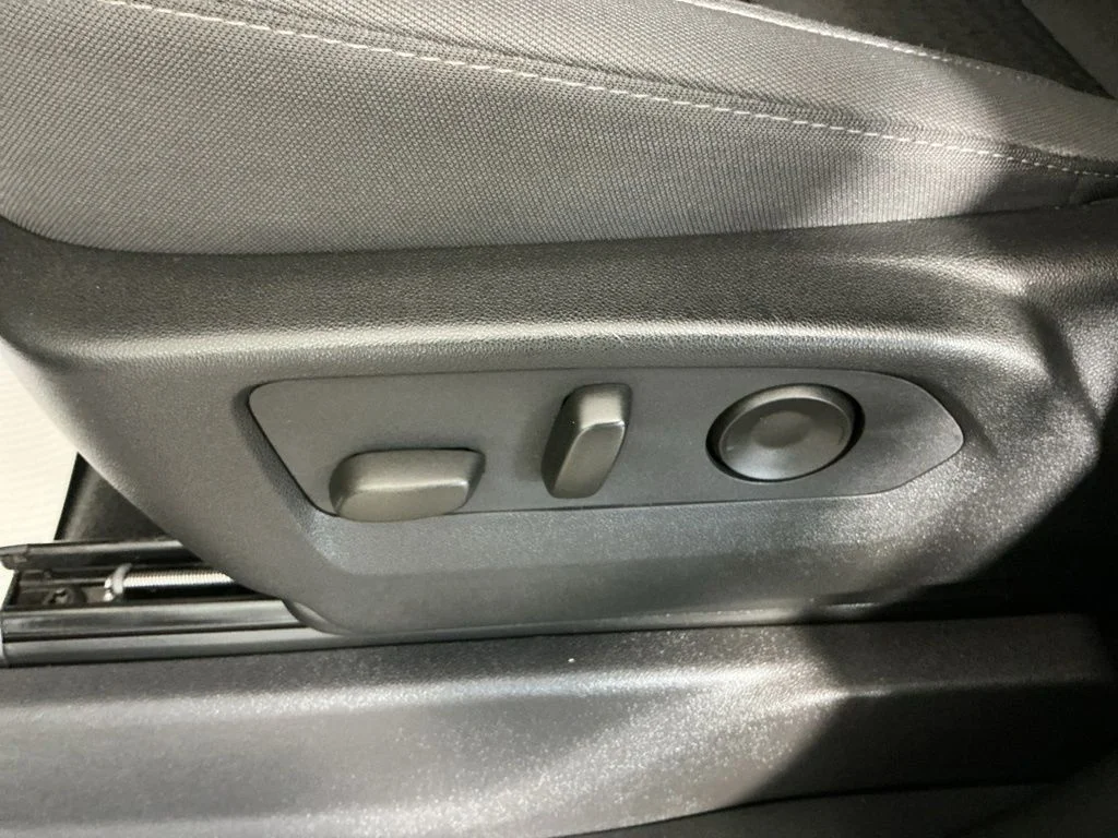 Used 2024 Gray Chevrolet Custom image 17